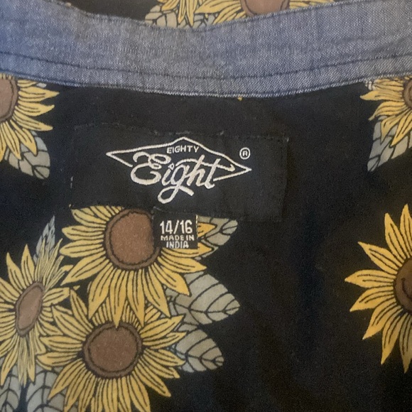 Eighty Eight Boys Shirt.  Size 14/16.  Black with Skeletons and Flowers. - Picture 4 of 4